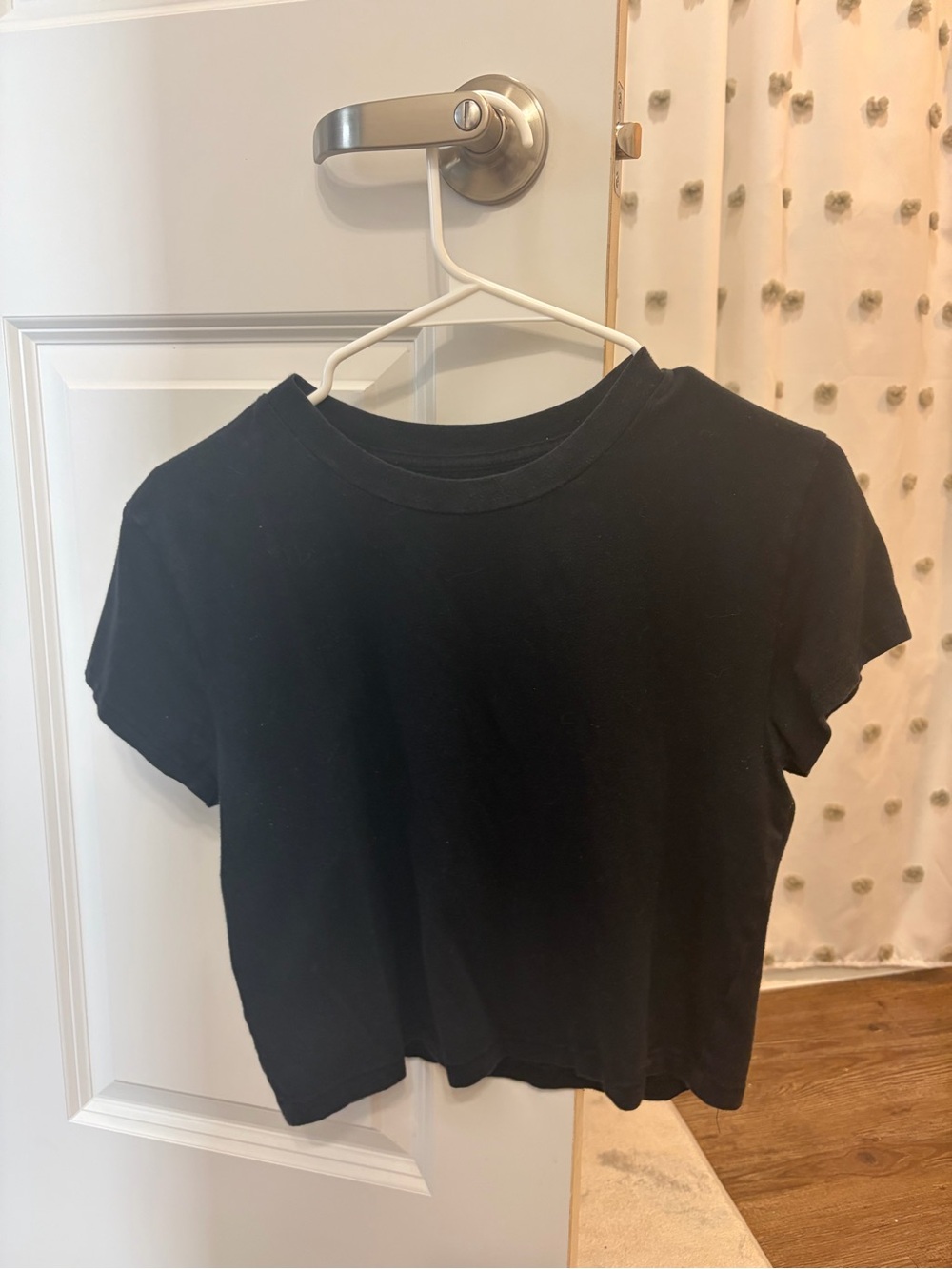 Aeropostale Black Cropped Crewneck Tee